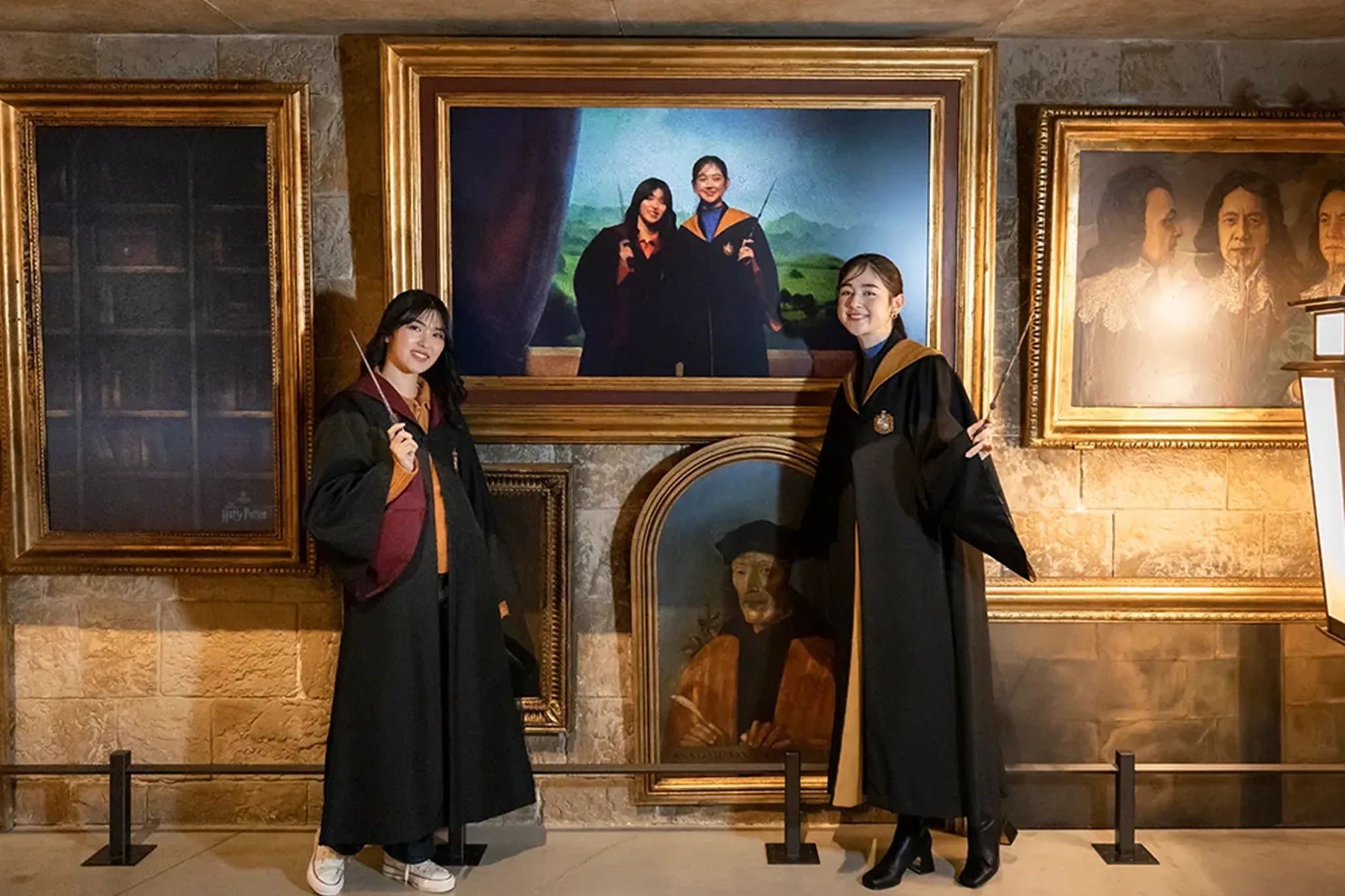 スタジオツアー東京 映画『ハリー・ポッター』の世界観を再現した動く肖像画