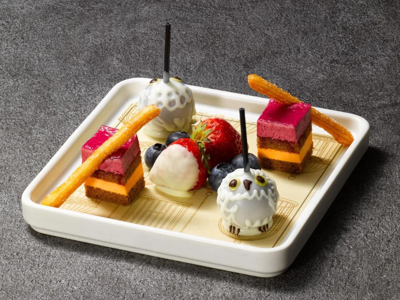 ダイアゴン横丁の買い物リストアフタヌーンティーの上段